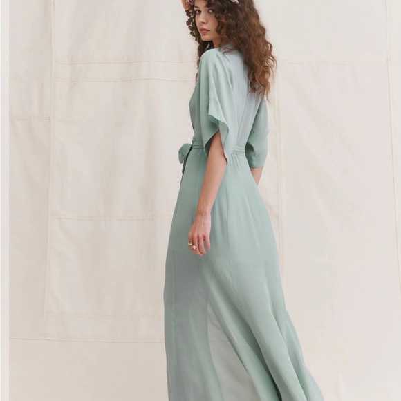Brand new Reformation Winslow dress in Celadon Green Wrap Maxi (NWT) - Picture 2 of 9